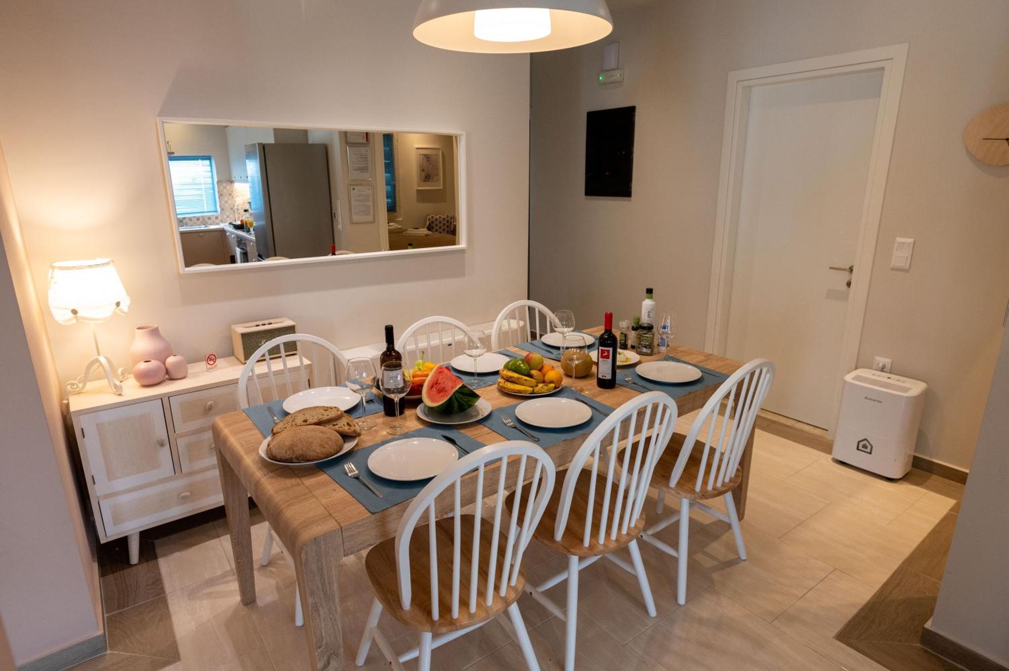 Thalias Quarters - Kalamata Mediterranean Villas 外观 照片
